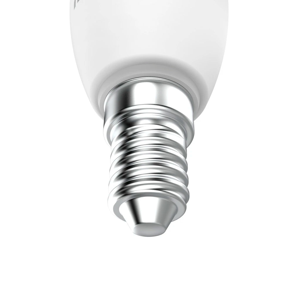 Nahaufnahme des E14-Schraubsockels der Hama Smarten Lampe, Gewinde und Kontakt im Detail