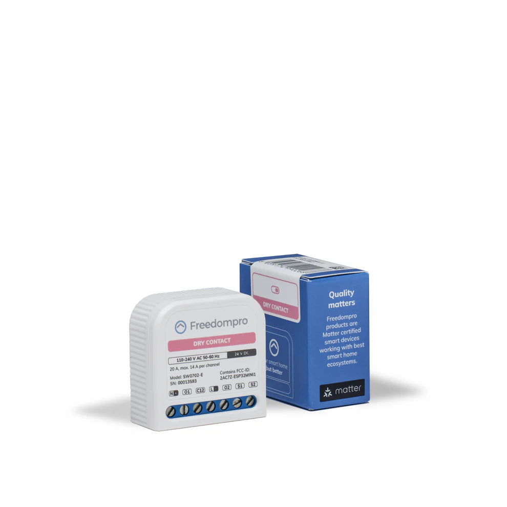 Freedompro SW0702-E Unterputzmodul mit Schraubklemmen neben der blauen Verpackung mit Matter-Logo
