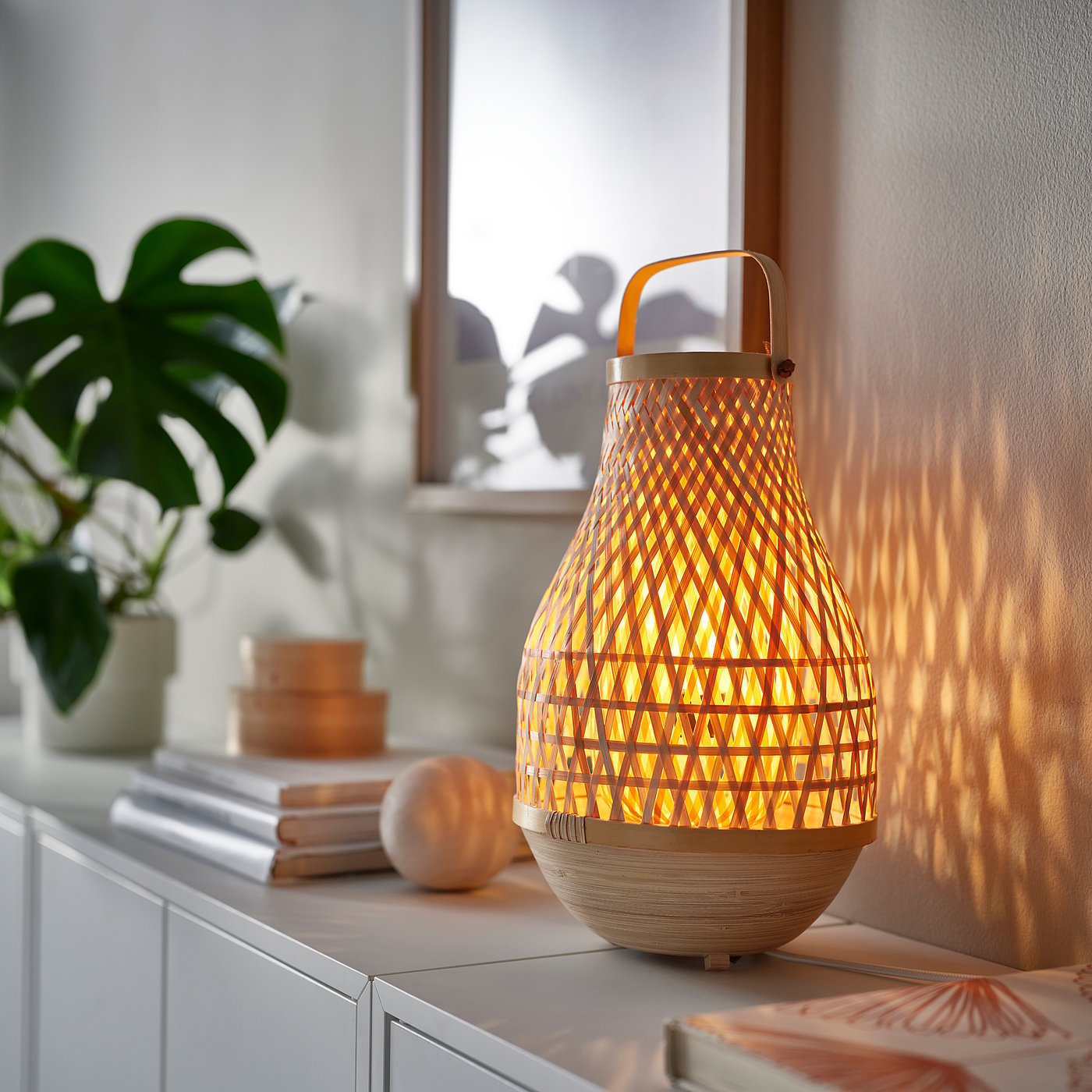 KAJPLATS LED-Leuchtmittel E14 470 lm – Detailansicht