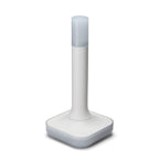 Home Assistant Connect ZBT-2 schräg von vorn: quadratischer Standfuß mit senkrechter Stabantenne