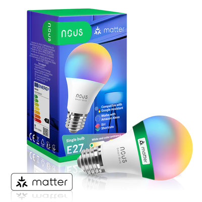 Nous P3 Smarte Glühbirne E27 in Regenbogenfarben neben der Matter-Verpackung mit Aufdruck Single bulb E27