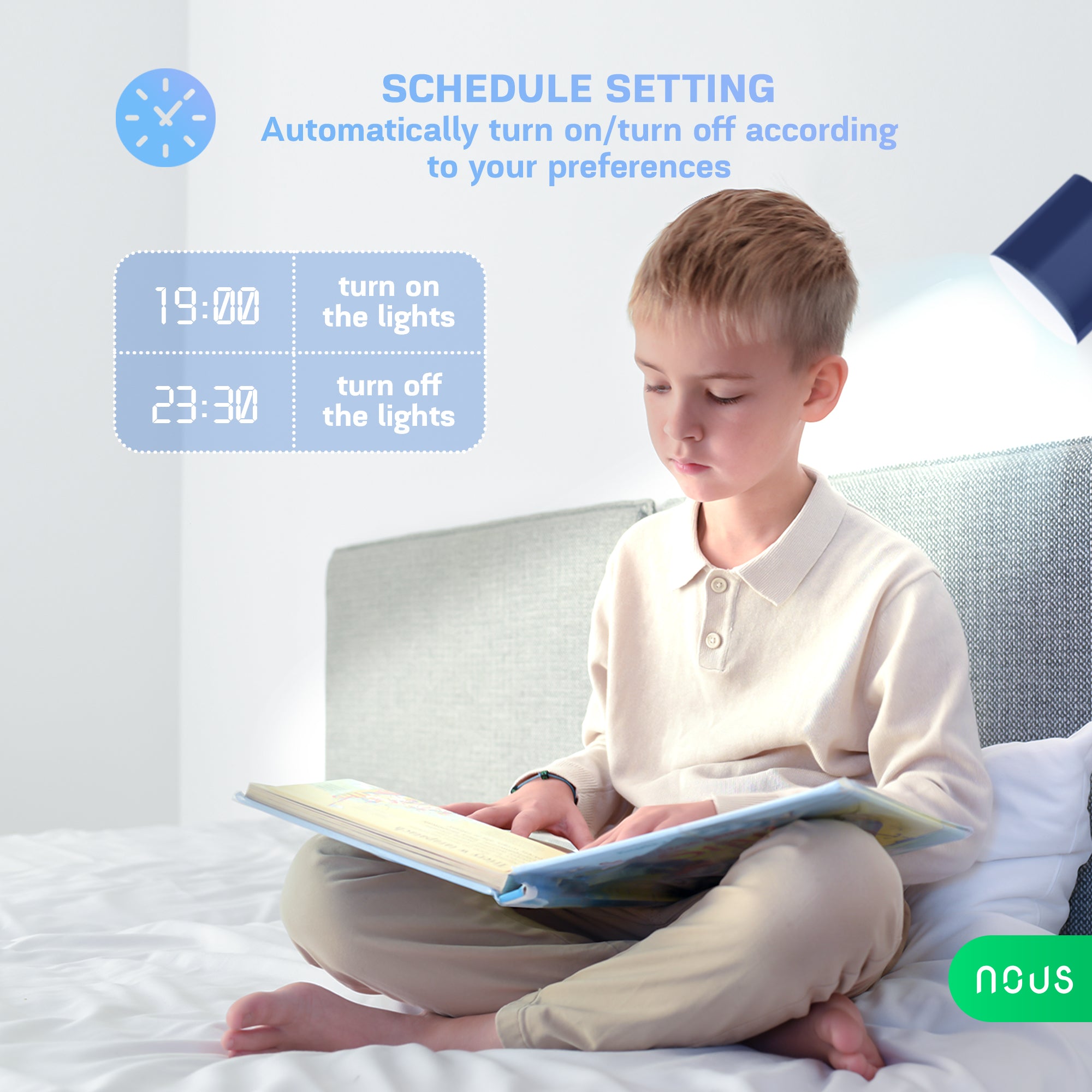 Junge liest im Bett, Zeitplan-Grafik schaltet die Nous P8 GU10 um 19:00 ein und um 23:30 aus