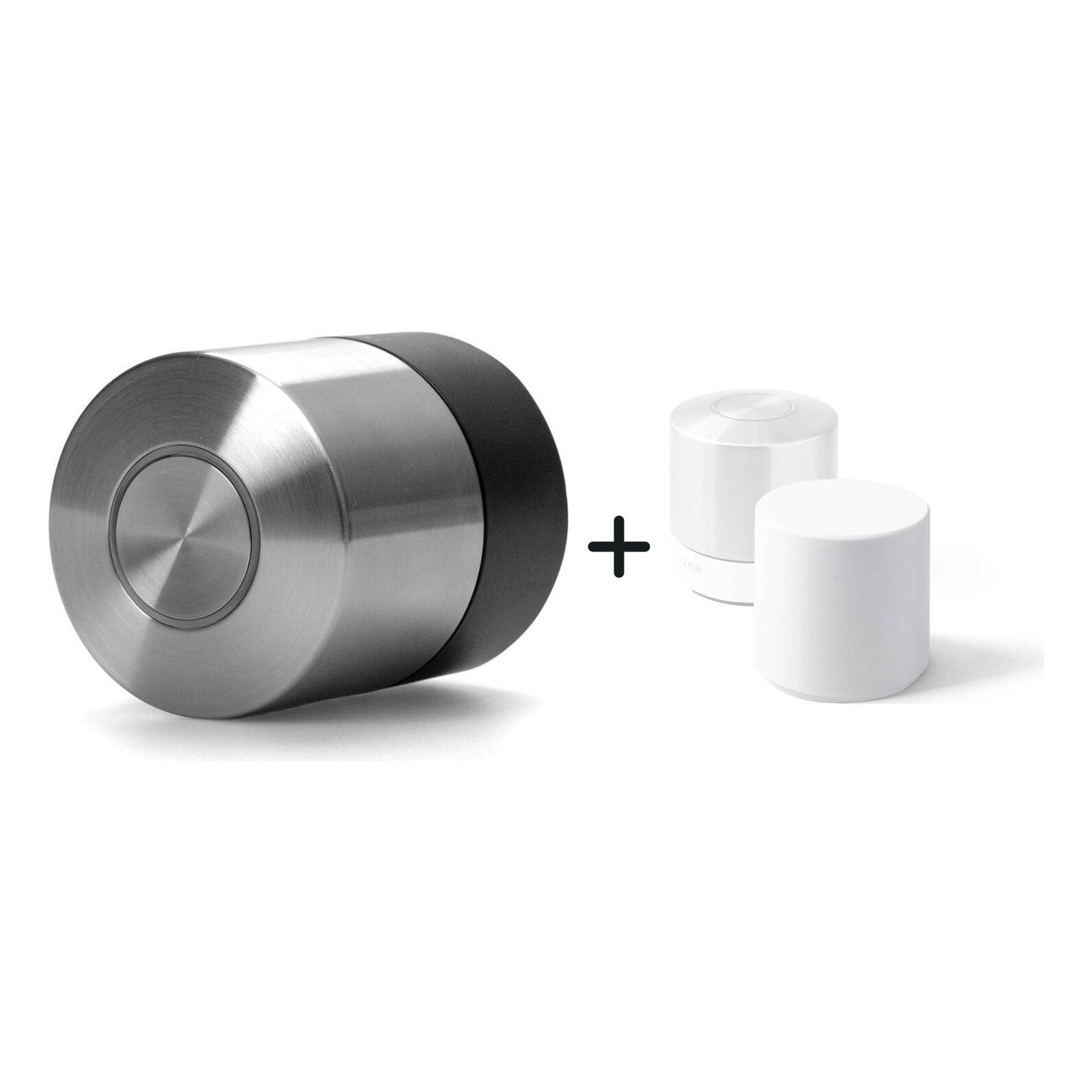 Nuki Smart Lock Pro (5. Gen.) und Kindersicherung für Nuki Smart Lock Pro (5. Gen) und Ultra nebeneinander vor weißem Hinterg
