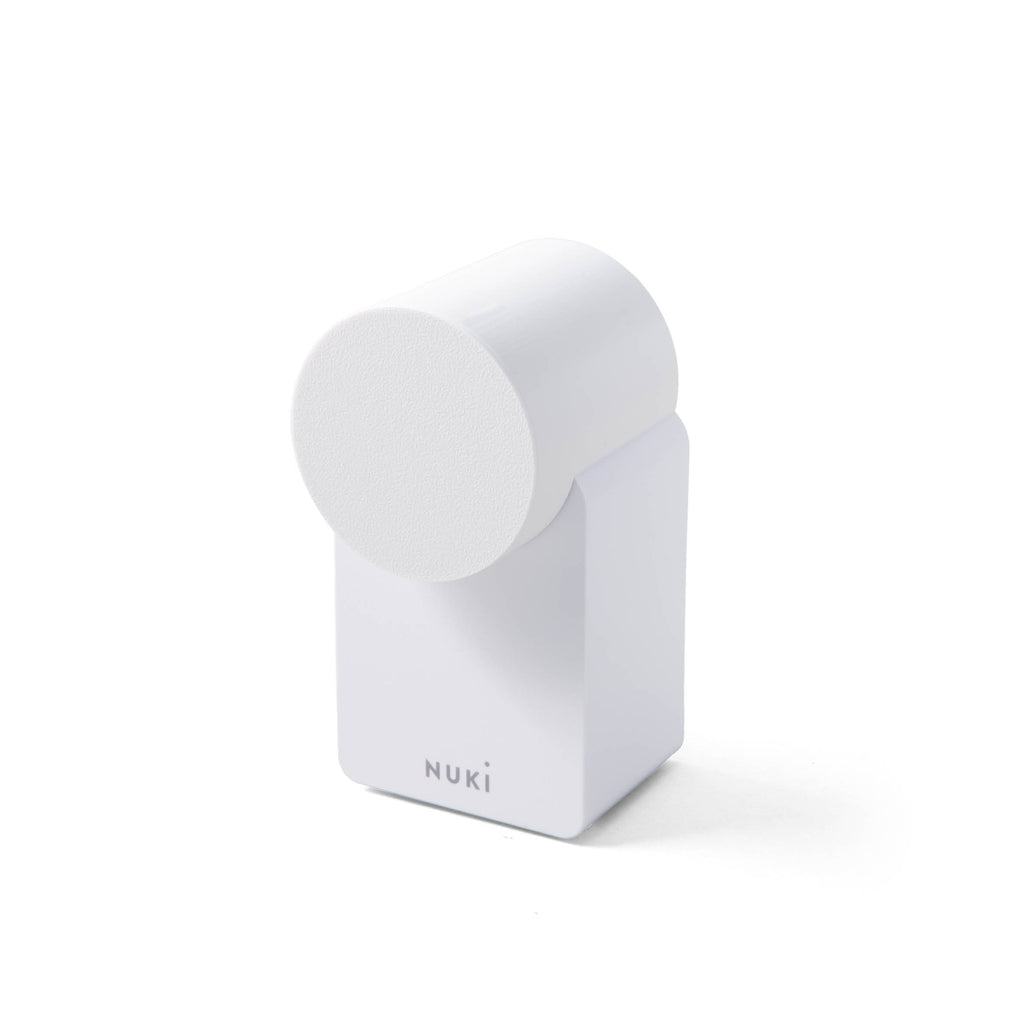 Nuki Smart Lock mit weißer Kindersicherung auf dem Drehknopf