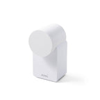 Nuki Smart Lock mit weißer Kindersicherung auf dem Drehknopf