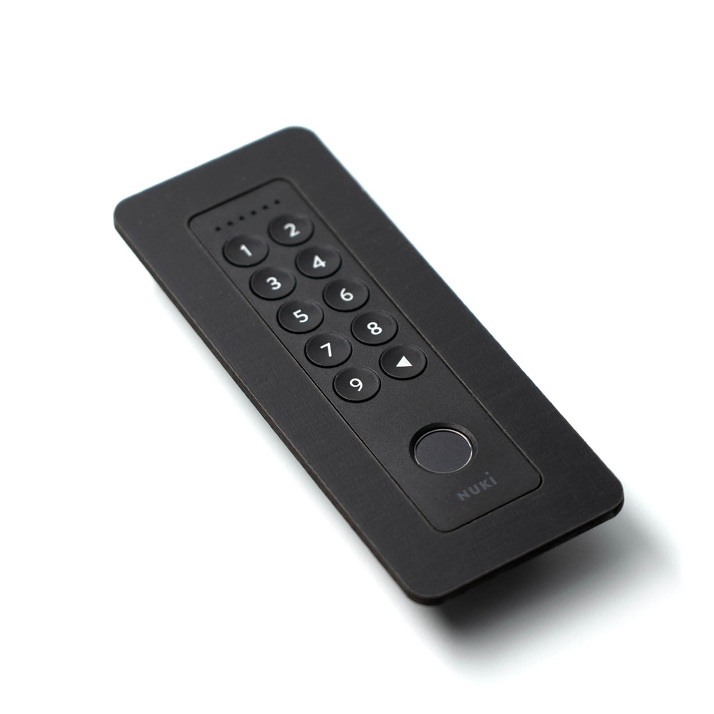 Die schwarze Blende mit Keypad 2 von schräg oben