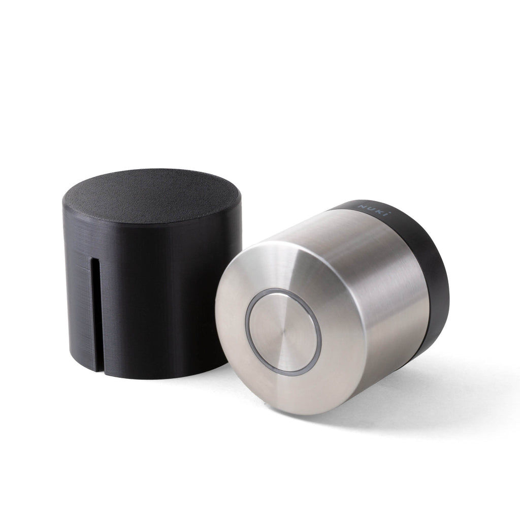 Die schwarze Kappe neben dem Edelstahl-Drehring des Smart Lock Ultra