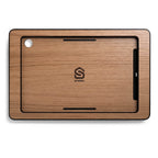 smattex Wand-Tablet mit Blende in Eiche, Rückansicht mit graviertem Logo und Kameraausschnitt oben links