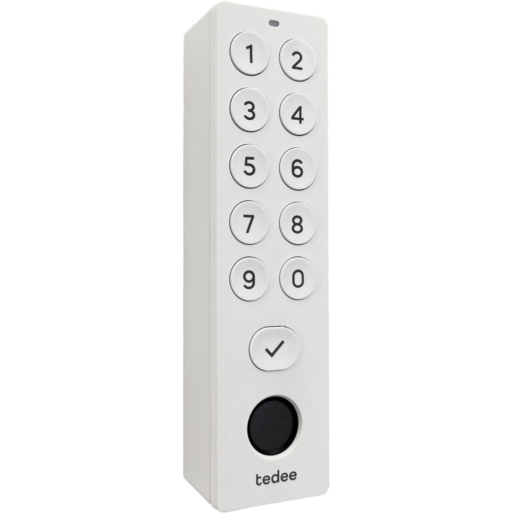 Tedee Keypad PRO in Weiß, freigestellt von vorn mit Zifferntasten und Fingerabdrucksensor