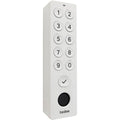 Tedee Keypad PRO in Weiß, freigestellt von vorn mit Zifferntasten und Fingerabdrucksensor
