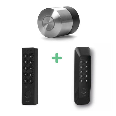 Smart Lock Pro (5. Gen) mit Keypad 2 NFC und demselben Keypad in der schwarzen Wandhalterung